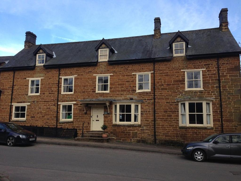 Kendal House B&B Towcester Buitenkant foto
